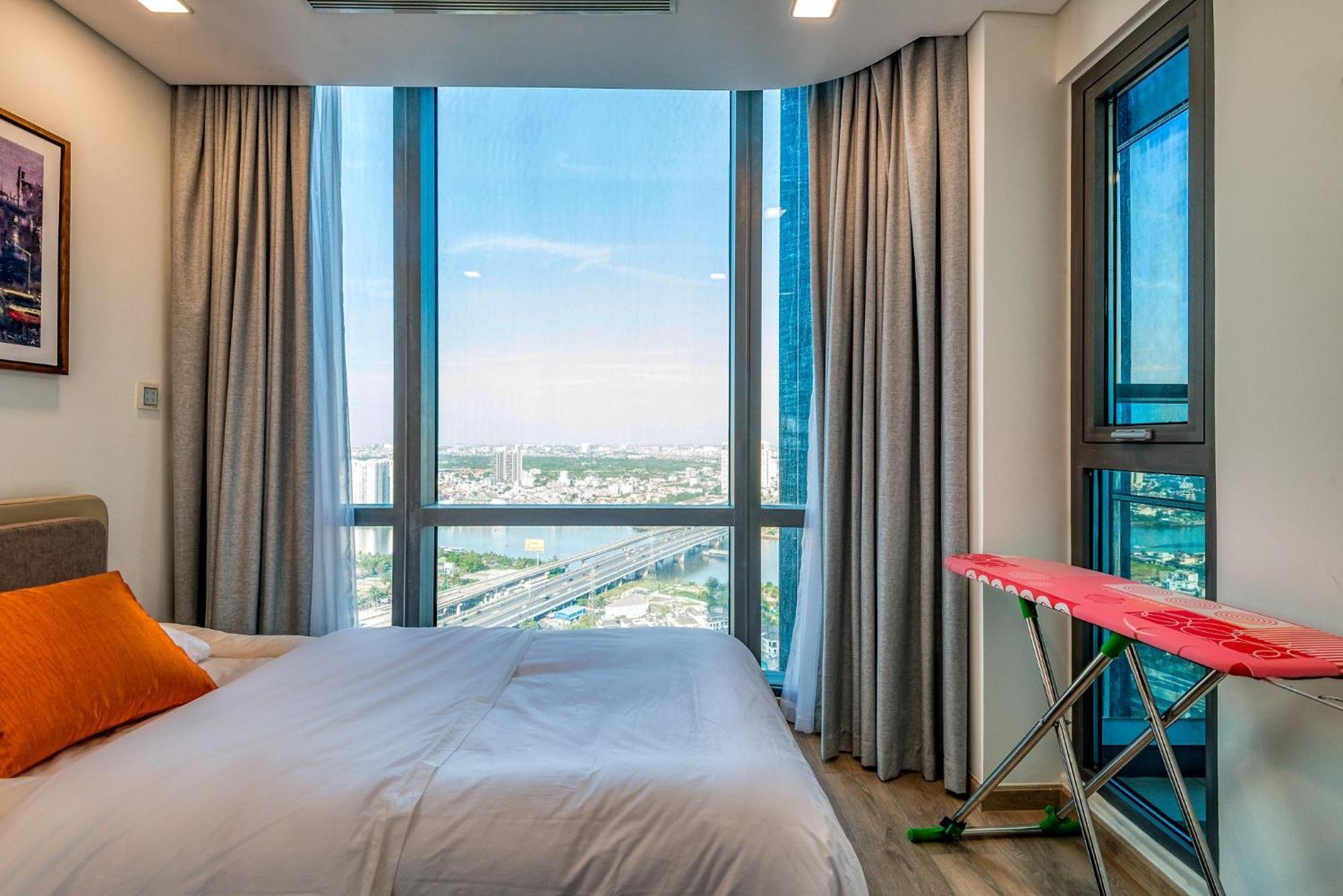 Urban Heights Landmark 81 4* Ho Chi Minh City